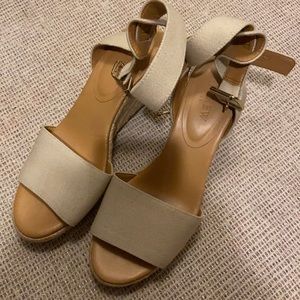 Very cute strapped  espadrilles